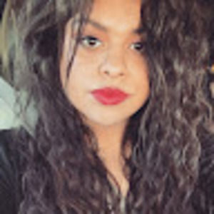 Meet your Posher, Maria elena